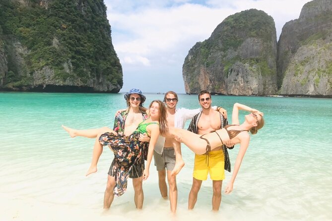 All-in Phi Phi, Maiton, MayaBay, Khai, Bamboo islands Tour - The crew, guides, and how the trip handles real-world problems