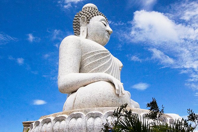 Big Buddha Jungle Trekking and Temple tour with Lunch - CC’s Hideaway pickup and how the day kicks off