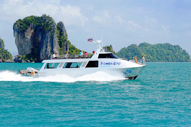 Blu Anda Catamaran to Phi Phi from Phuket - Lunch onboard with sea views: food that keeps you moving