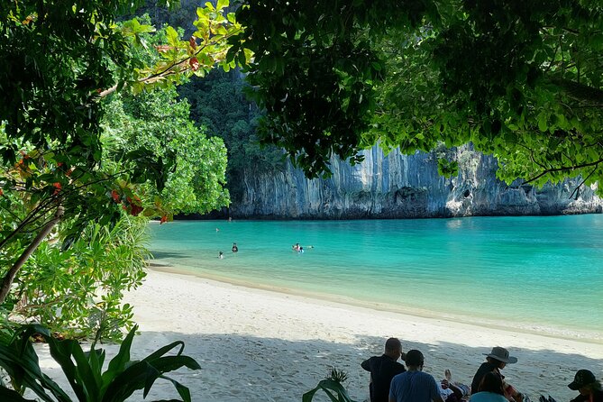 - Comfortable boat for cruising in Phang Nga Bay - The "Must-Do"! - Comfort Details You’ll Actually Notice on a Cruise Day