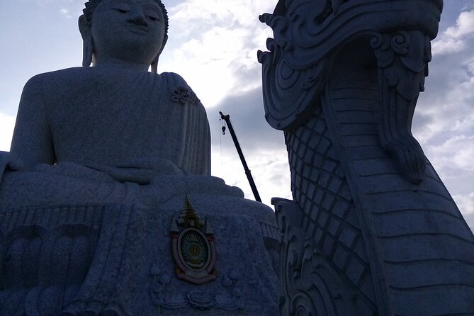 Customized Phuket Tours with Private Driver - The car experience: air-conditioned comfort and practical extras