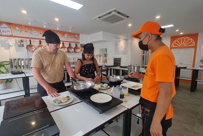 Express Thai Cooking Class in Phuket - The 1 hour 30 minutes game plan: learn fast, eat together