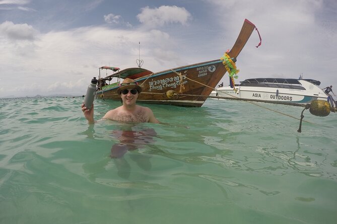 Full-Day Private Phi Phi Islands Speedboat Charter - Lunch at a Thai set menu or 4.5-star buffet: fuel for swimming