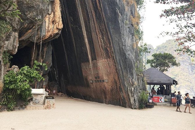 James Bond Island and Phang Nga Bay Tour By Big Boat From Phuket - Why This Big-Boat Phang Nga Bay Tour Feels Manageable