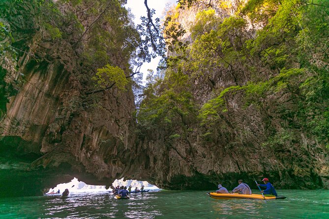 James Bond Island by Big Boat with Canoeing - James Bond Island: the famous stop and the crowd reality