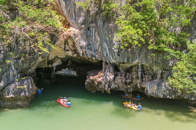 James Bond Island by Speedboat and Canoe at Hong Island - Koh Panyi: lunch in a sea gypsy village setting