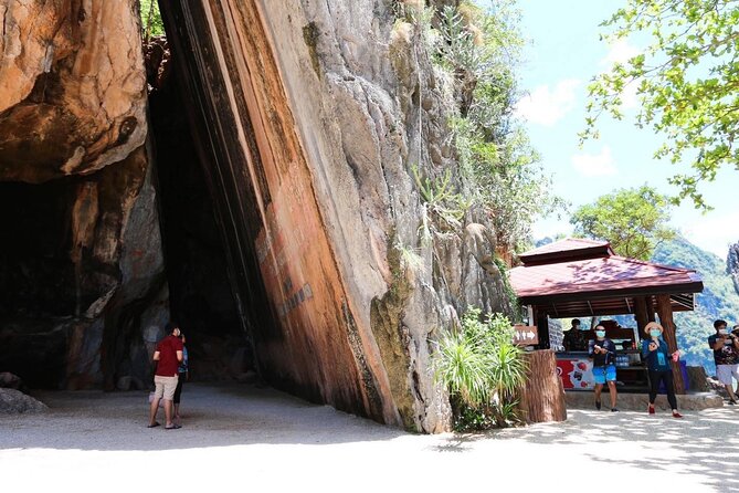 James Bond Island Canoeing 7 Point 5 Island By Speedboat From Phuket - Ko Hong: Phang-nga Bay canoe scenery for the first wow moment