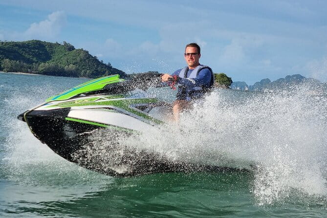Jetskiing on Patong Bay - Key things to know before you ride