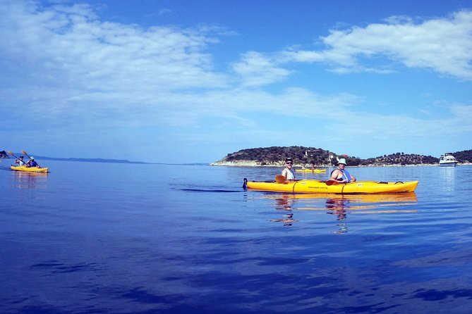 John Gray’s Hong by Starlight: Sea Cave Canoeing Experience - Stop by Stop: What to Expect at the Sea Canoe Segment