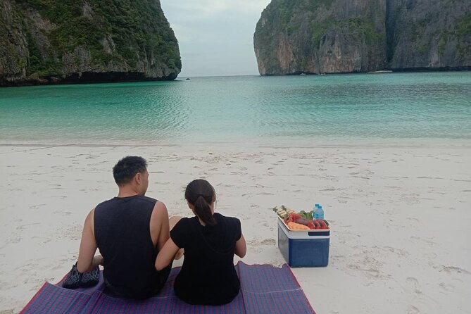 Luxury Private Speed Boat Charter - Phi Phi Sunrise - Getting the day started: Phuket marina and 6:00 am rhythm