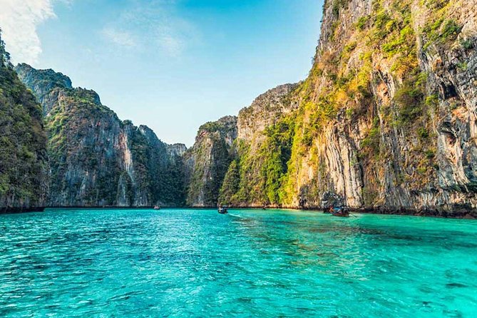 Luxury Private Speed Boat Charter - Phi Phi Sunrise - The crew and guide experience that makes it feel personal
