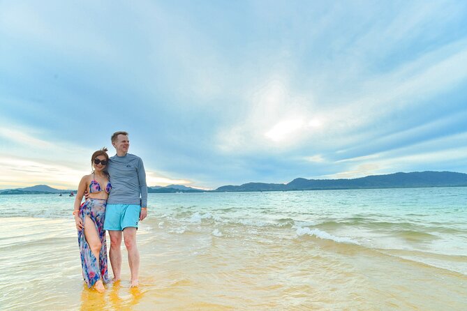 Phang Nga Bay and James Bond Island Day Tour from Phuket - Stop 4, Ko Hong canoeing in the sea cave world