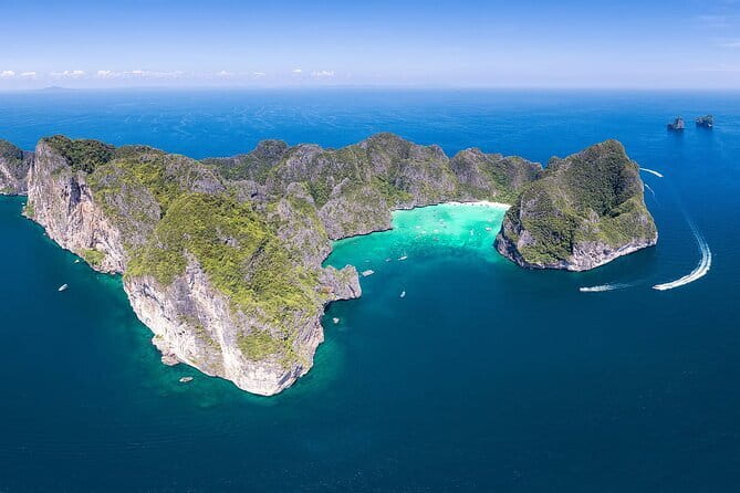 Phang Nga Bay Day Trip to Panak and James Bond Island by Speedboat from Phuket - Koh Hong Hongs: Cave Rooms Open to the Sky