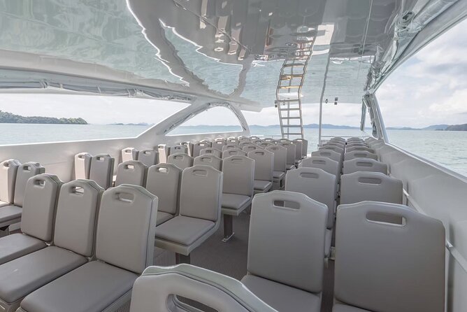 Phi Phi 1 Day tour by speed catamaran with Phuket transfers - Phi Phi Don lunch hour: where you recharge
