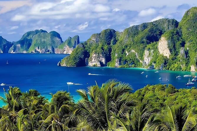 Phi Phi & Bamboo Islands Snorkeling Tour w/ Fins by Speedboat - Pileh Bay: the water break built for swimming and calm views