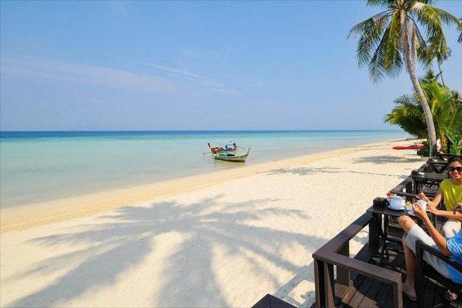 Phi Phi Island Tour by Big Boat by Royal Jet Cruiser (First Class) - Maya Bay: The Famous Stop and the Snorkel Fee Reality