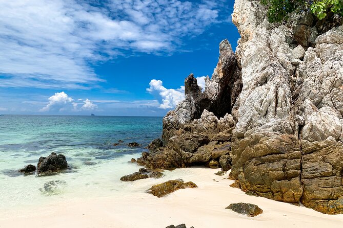 Phi Phi Islands & Maya Bay: Premium Service & All-Day Food - FAQ