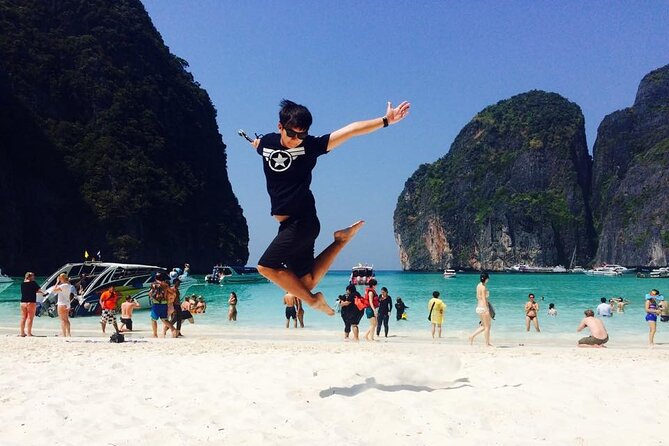 Phi Phi Islands & Maya Bay: Premium Service & All-Day Food - Hotel pickup and the marina warm-up (8:50 AM onward)