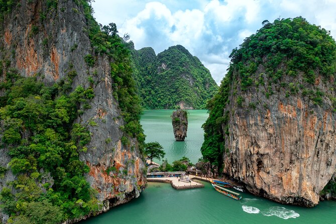 Phi Phi + James Bond islands Full day - Combo - Royal Phuket Marina Start, Pickup, and What the Day Feels Like Logistically
