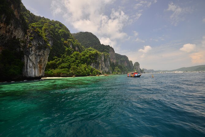 Phi Phi, Maya Bay, & Khai Islands Premium Trip from Phuket - Maya Bay: 30 minutes of postcard views, and what can go wrong