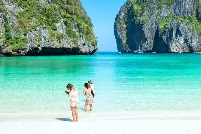 Phi Phi with Maya and Bamboo Island Day Trip by Speedboat - One Day Island Hopping: Phi Phi and Bamboo from Phuket