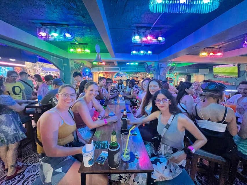 Phuket: Bar Crawl Tour - Club time and free entry: where the night peaks