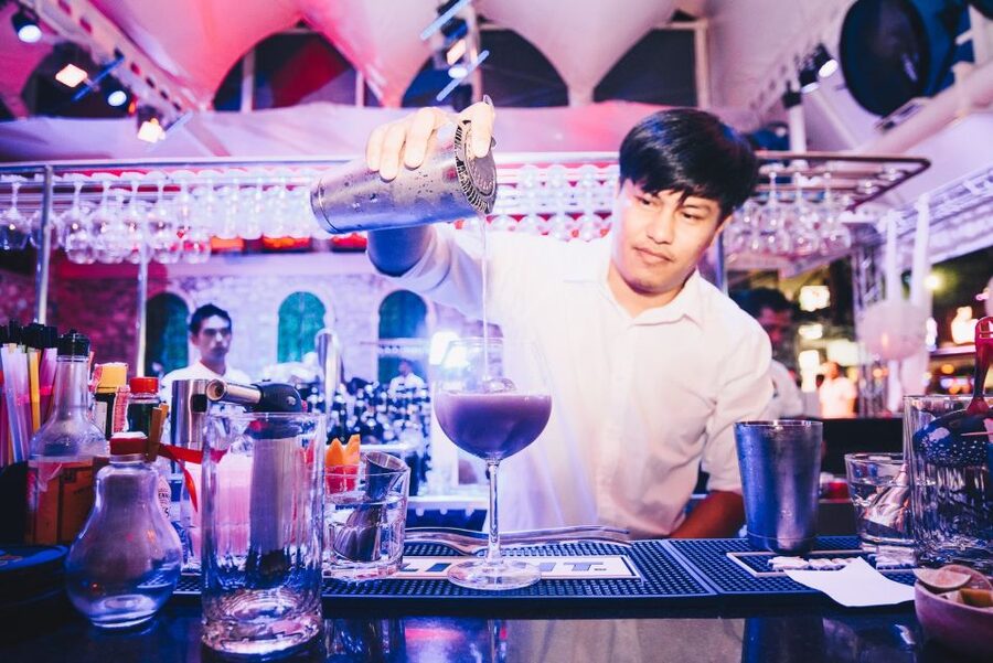 Phuket: Bar Crawl Tour - Solo-friendly, social by design