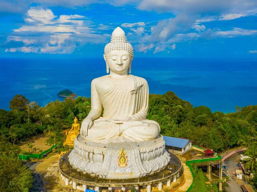 Phuket: Big Buddha View Wat Chalong, Old Town Guided Tour - Wat Chalong: Phuket’s oldest temple and the monk blessing moment