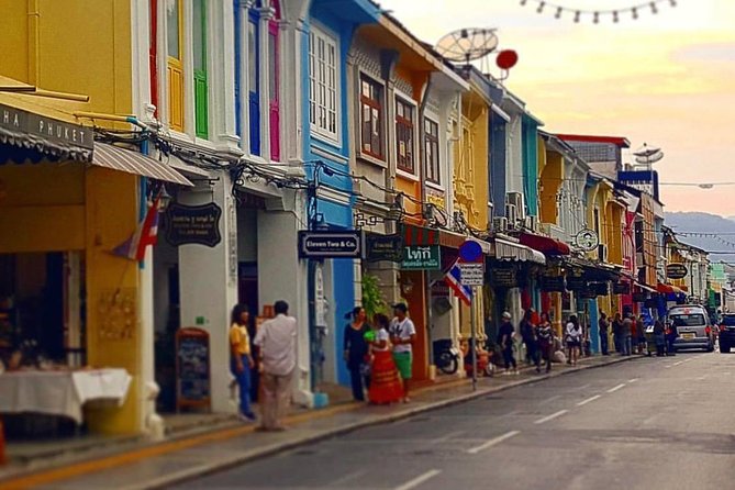 Phuket City Tour Half Day ( Best Seller ) 7 Points - How the 6-hour half-day feels on the ground
