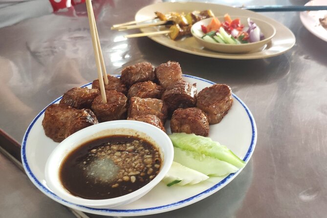 Phuket Food Tour and City Walk by Jane - Stop in Phuket Old Town: Hokkian Noodles and A-Pong Cake