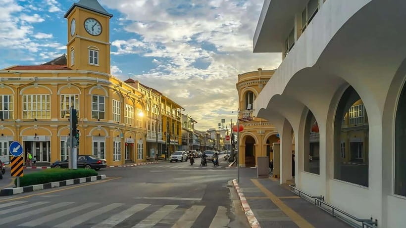 Phuket: Full Day City Tour with Night Market - Phuket Old Town free time: choose your pace and your food