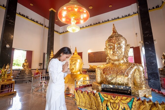 Phuket Giant Water Lilies & Temple Tour - Private & All-Inclusive - The 5-Hour Plan: Starting Early for Lily Pad Photos
