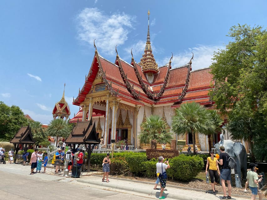 Phuket: Guided Tour of Phuket City with Hotel Transfers - Phuket Old Town: Sino-Portuguese architecture and your short stroll window
