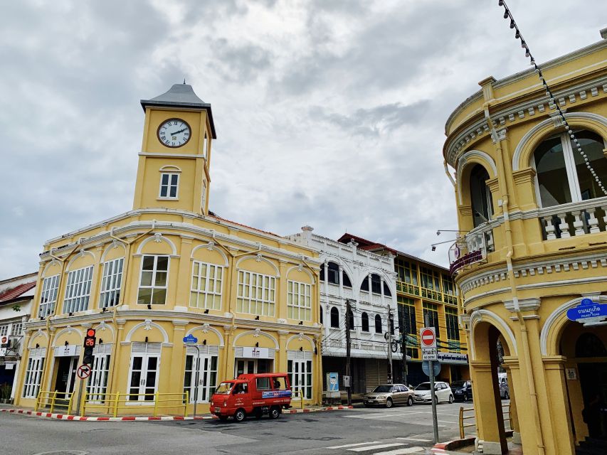 Phuket: Half-Day City Highlights and Viewpoints Group Tour - Chalong Temple: pagoda glimmer and the Cham Abbot wax model