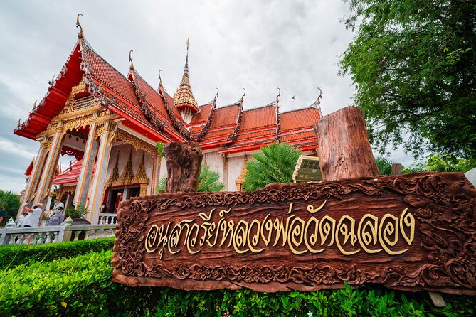 Phuket: Half-Day Highlights Tour - Big Buddha Phuket: 45 meters of white marble on Nakkerd Hills