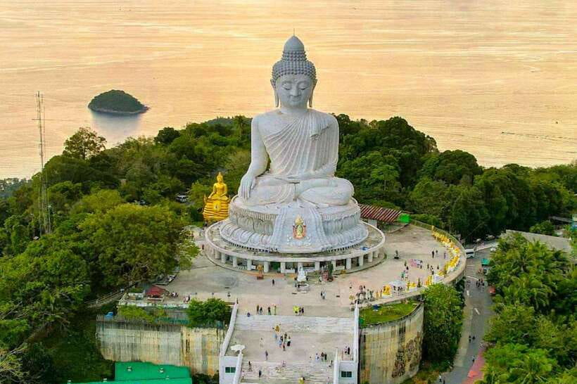 Phuket: Half-Day Viewpoint, Big Buddha and Wat Chalong Tour - Promthep Cape: photo time plus a short walk you’ll want comfortable shoes for