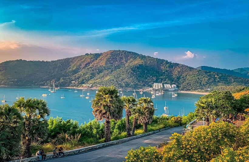 Phuket: Half-Day Viewpoint, Big Buddha and Wat Chalong Tour - Cashew stop and local flavors: small detour, real everyday Phuket