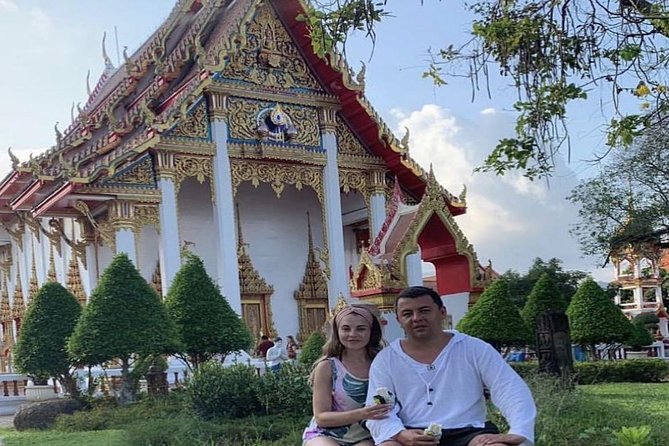 Phuket Instagram Tour with Big Buddha: Capture the Best Spots - Wat Chalong (Chaithararam Temple): the Phuket temple moment