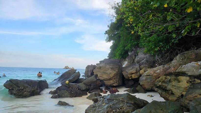 Phuket: Khai Nok, Khai Nai, and Khai Nui Island Day Trip - Khai Nui: coral country, best snorkeling odds, and watch for chop
