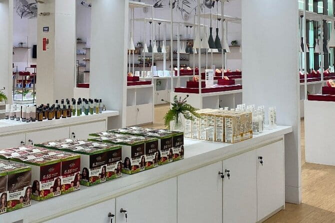 Phuket Local Shopping Factory - Amorn Phuket Pearl Factory: how to think about pearl quality