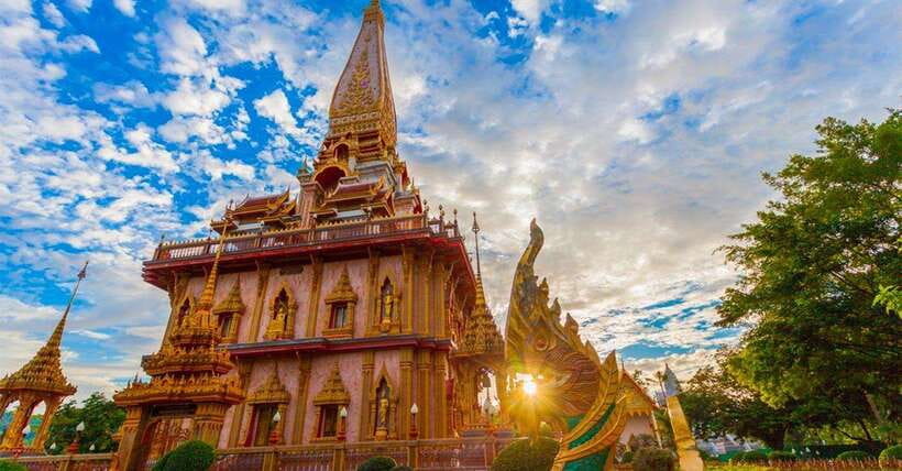 Phuket: Old Town Half-Day Sightseeing with Local Guide - Old Phuket Town in 30 Minutes: Great Walking, Tight Timing
