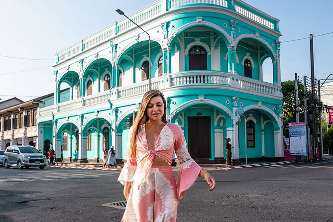 ️ Phuket Private Instagram Tour: All-Inclusive - Old Phuket Town and Karon Viewpoint for That Phuket “Character Shot”