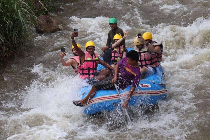 Phuket: Rafting 5KM and ATV Ride 30MIN Adventures - ATV ride 30 minutes in Phang Nga jungle trails, mud, and roots