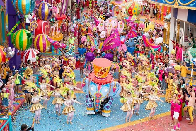 Phuket’s Dazzling Spectacle: Carnival Magic Theme Park Experience - After the parade: walking through the Kingdom of Lights