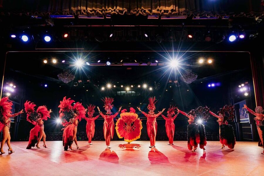 Phuket: Simon Cabaret Show Entry Ticket - Rules that matter, cameras and video recording