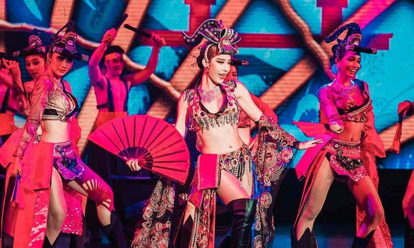 Phuket: Simon Cabaret Show Tickets Optional First 3 Rows - Sound, music remixes, and what to do if it’s too loud