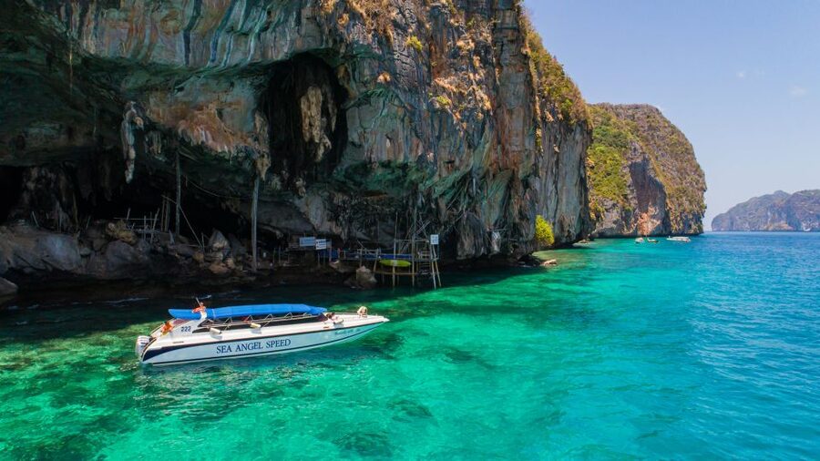 Phuket: Speedboat Day Trip to Phi Phi and Maya Bay - What to bring so you stay comfortable in the sun and on the move