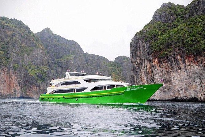 Phuket to Koh Phi Phi by Express Boat - Rassada Harbour Check-In: The 30-Minute Head Start