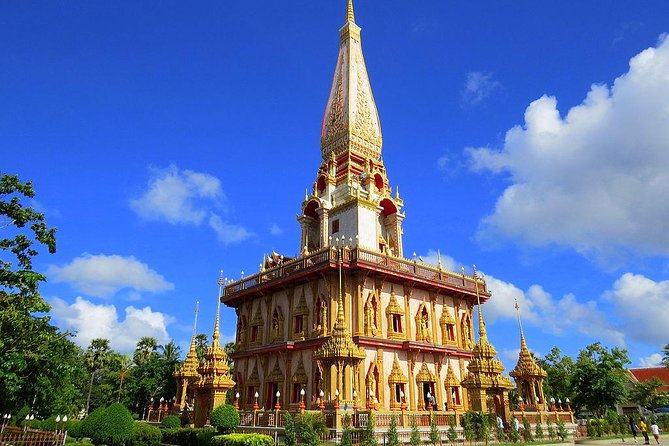 Private Customized Phuket Tour with Driver - Old Phuket Town: your morning reset point