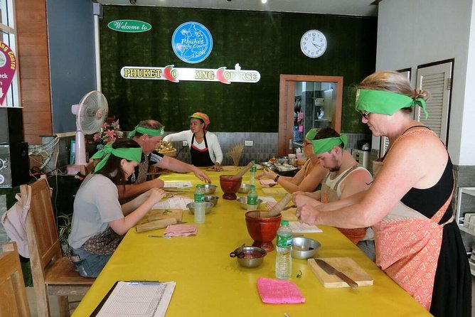 Private food Tour + Sightseeing +Thai Cooking class - A typical 8-hour flow and where you should plan for breaks